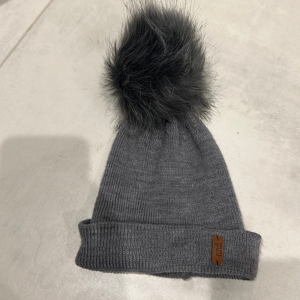 Condor (CND) kids hat with pompon. Grey. Size 2-4 years